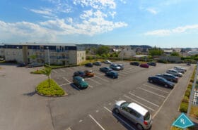 Appartement avec terrasse, jardin et parking