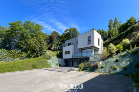 Maison d’architecte avec terrasse