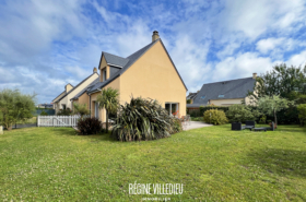 Beau pavillon avec terrasse et garage