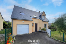 Beau pavillon avec terrasse et garage