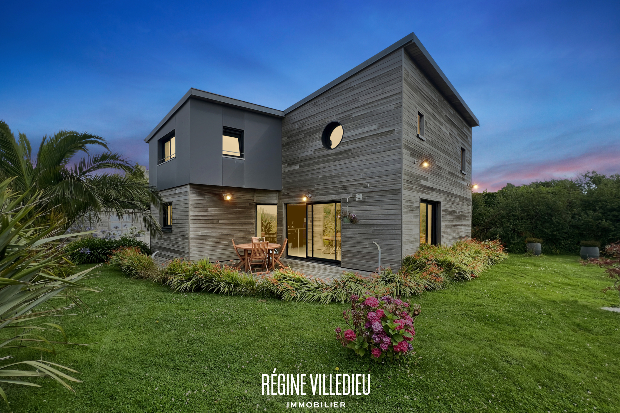 Maison avec terrasse et jardin