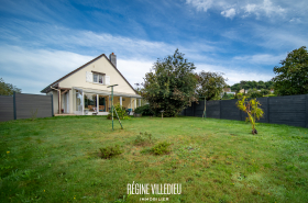 Maison avec véranda et jardin sud au calme