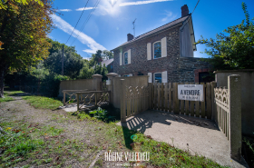 Duo de maisons Carteretaises avec jardin